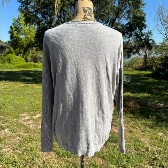 Lisa Todd Sweater Cashmere Cotton Side Button Slit Grey Size Small - Picture 7 of 11